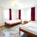 Misli - Red/ Villa Dalyan