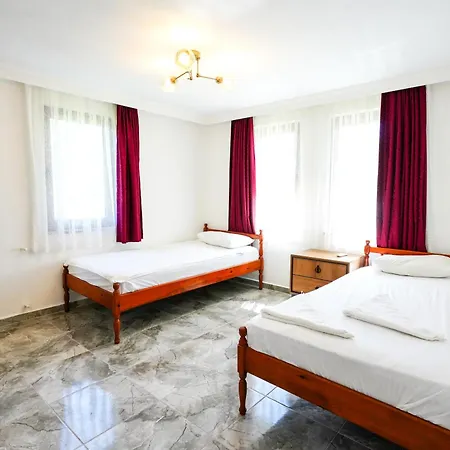 Misli - Red/ Villa Dalyan