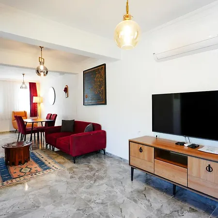 Willa Misli - Red/ *