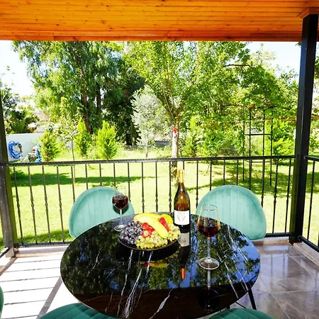 Willa Misli - Red/ *