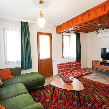 Willa Misli - Red/ *