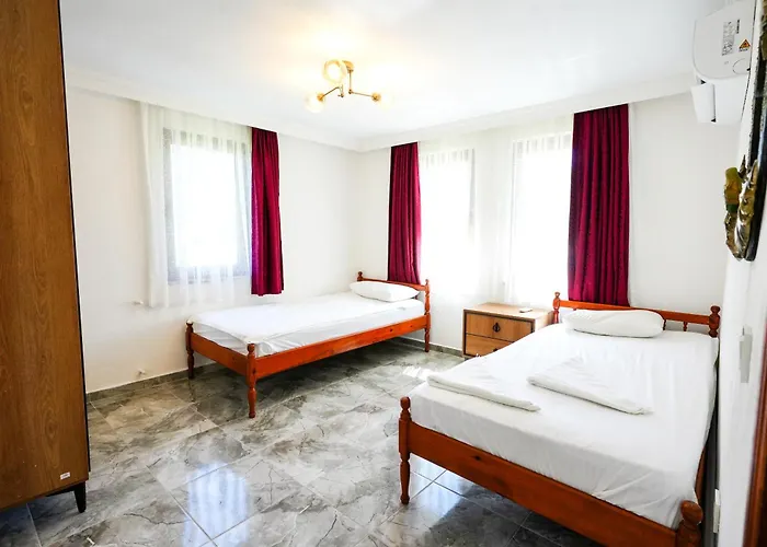 Misli - Red/ Villa Dalyan